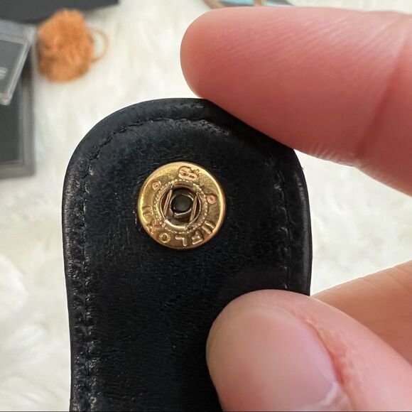 CHANEL lambskin short wallet WALLET ONLY - Picture 13 of 17